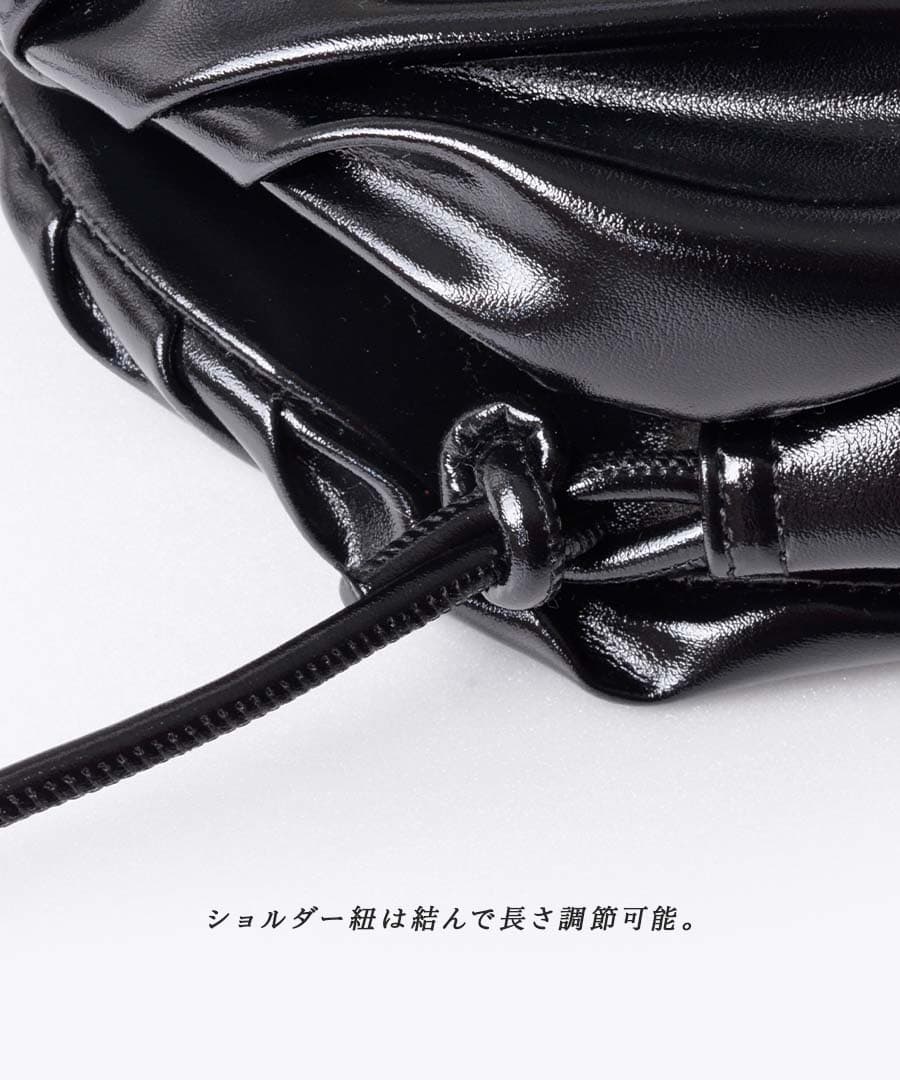 メタリック タックショルダーバッグ