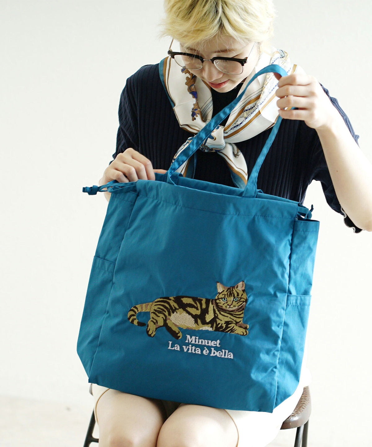 アニマル刺繍巾着トートバッグ