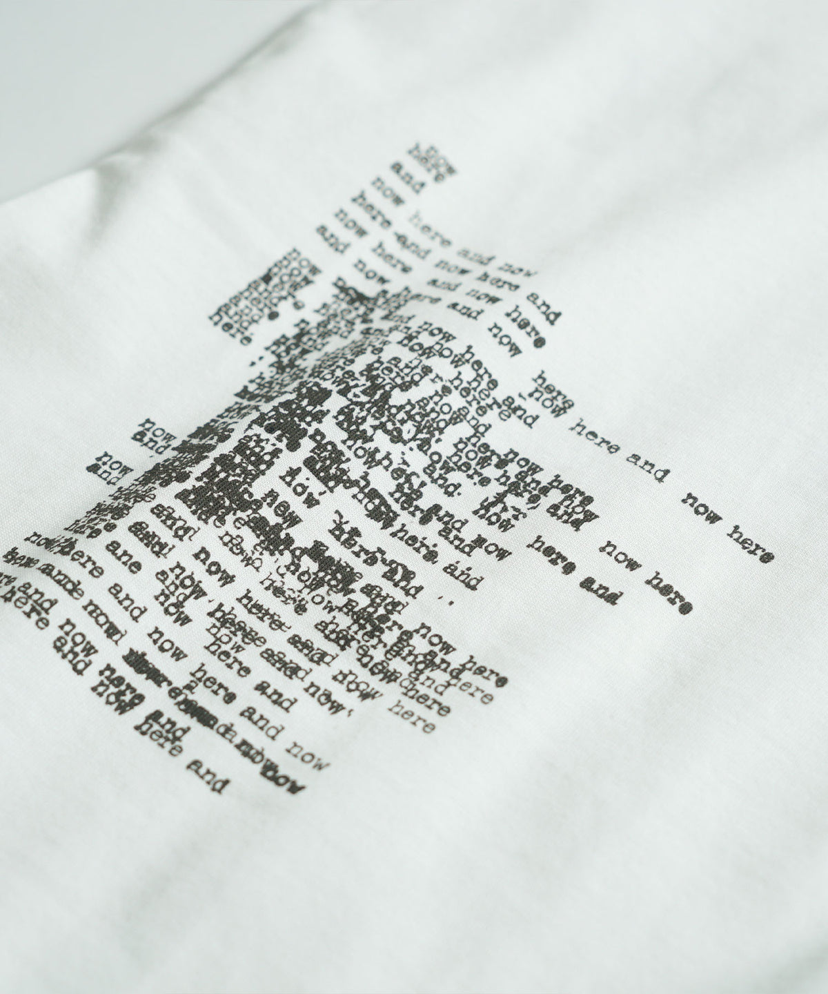 ランダムグラフィックプリント クルーネックTシャツ