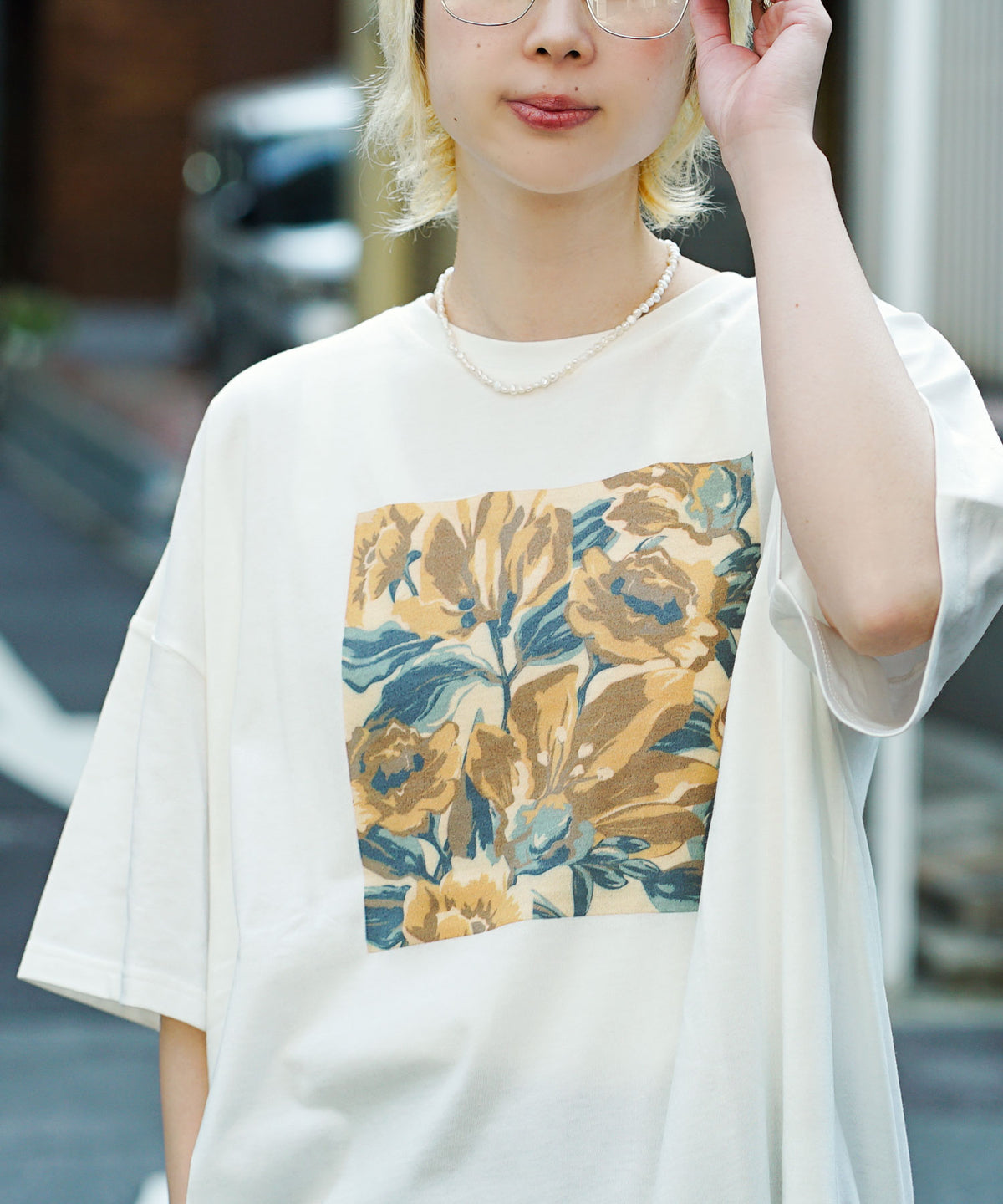 ヴィンテージ風 フラワーアートプリント ビッグTシャツ