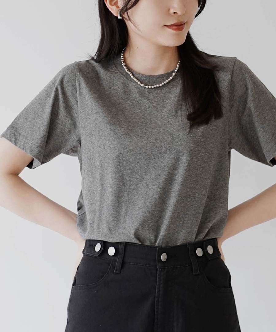 コットン100％ ベーシックTシャツ