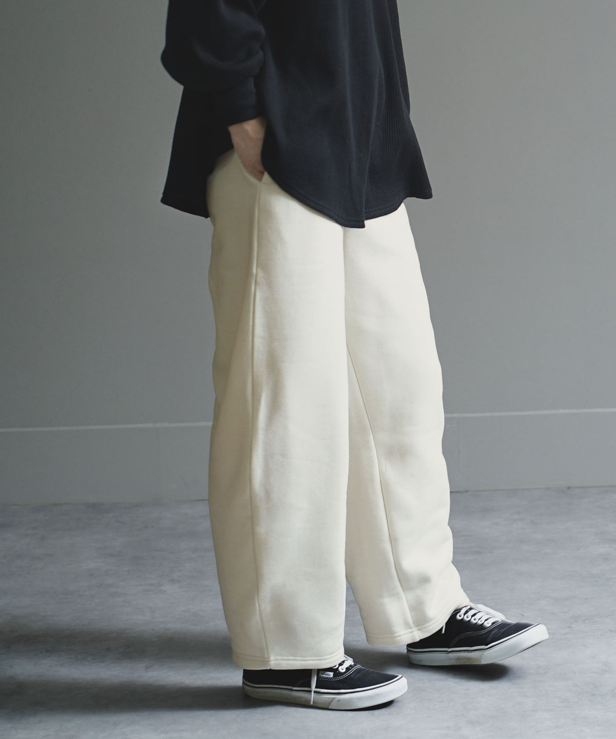 裏起毛 ゆったりリラックスカーブパンツ