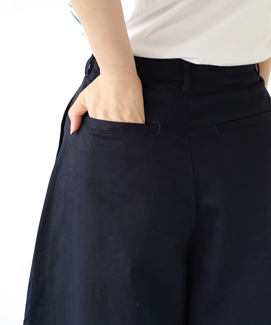 ジェネラル チノ ワイドガウチョパンツ