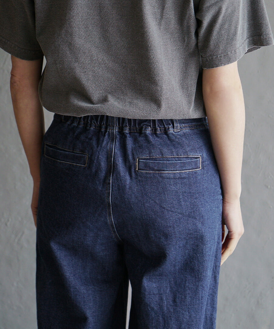 ストレッチ タックストレートパンツ